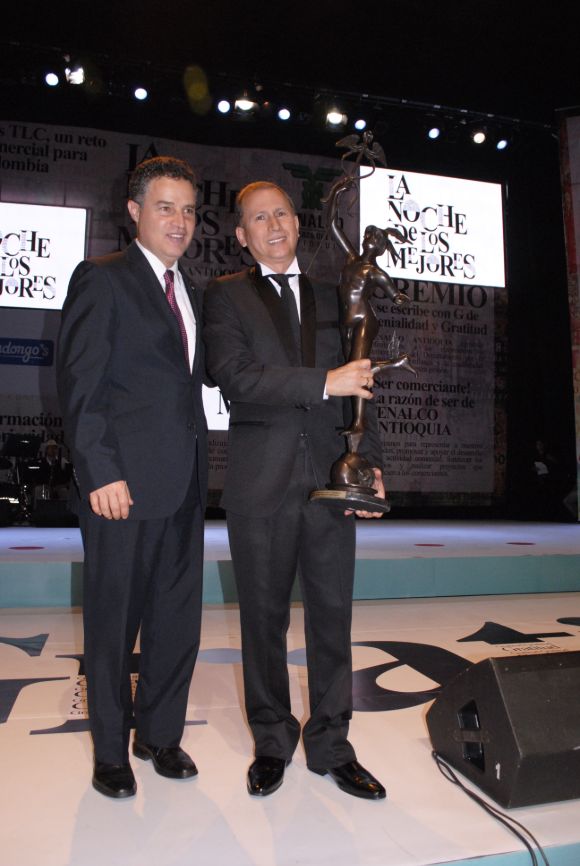 Noche De Los Mejores