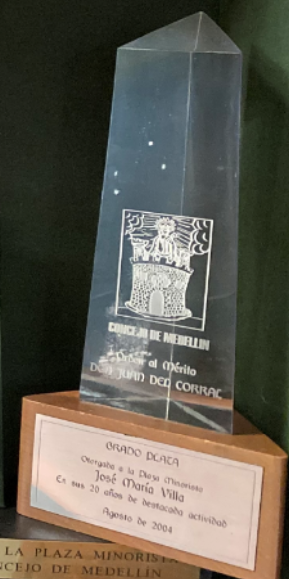 Orden Juan del Corral 2004